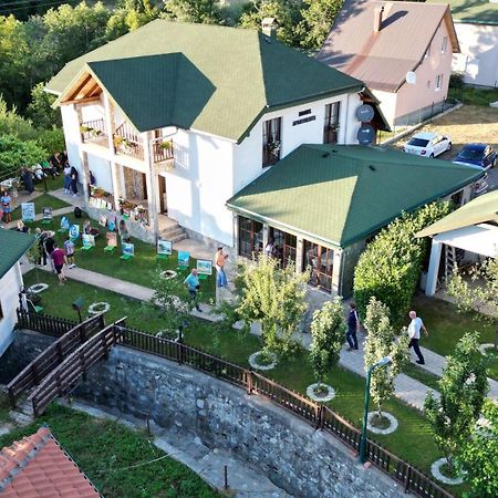 Rooms And Apartmants Mirovic Kolasin Exterior photo