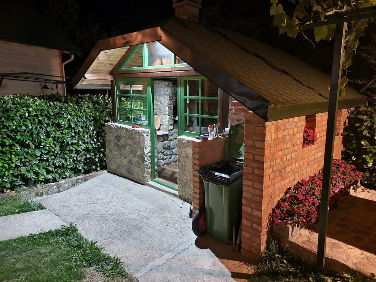 Rooms And Apartmants Mirovic Kolasin Exterior photo