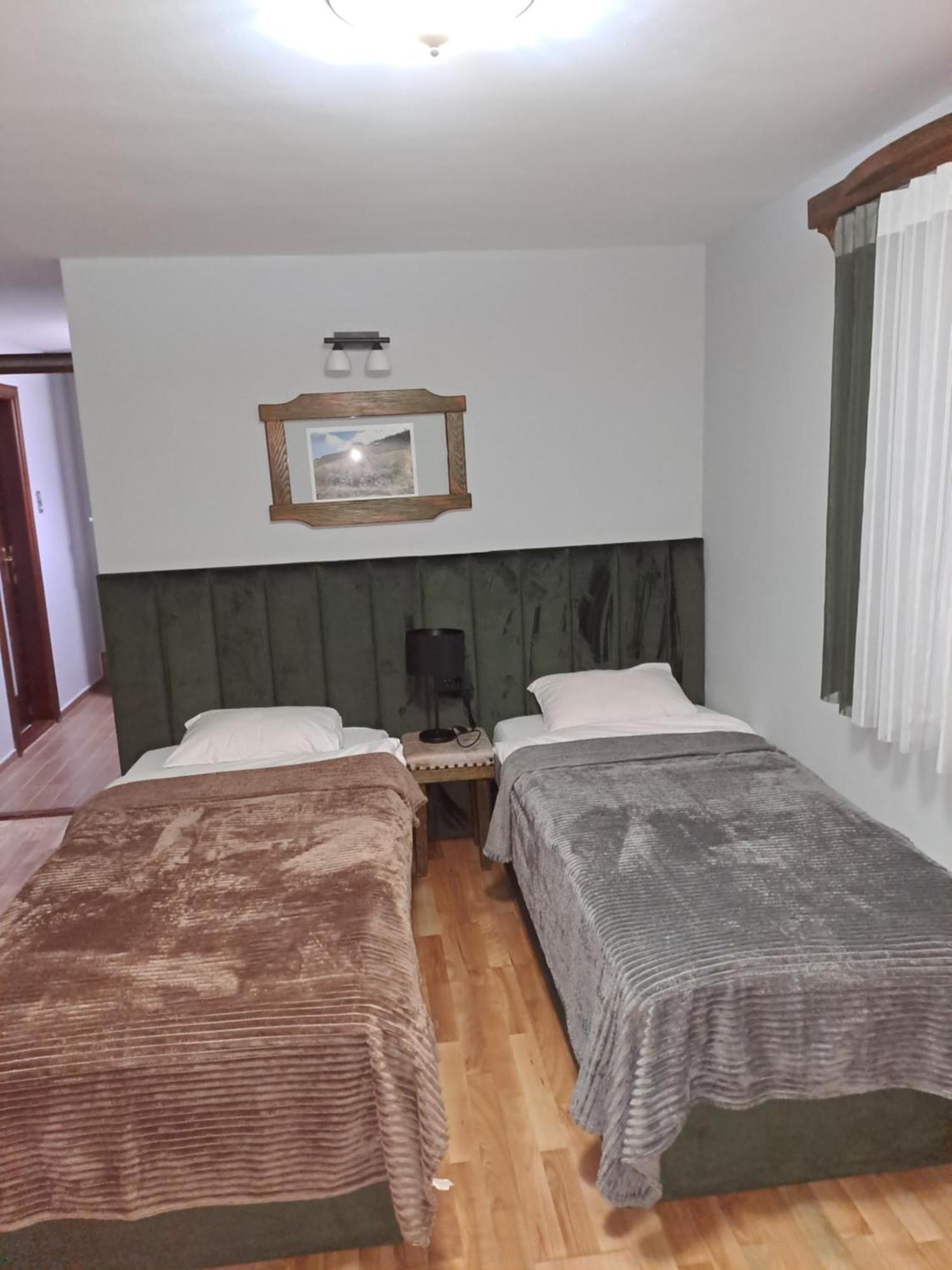 Rooms And Apartmants Mirovic Kolasin Exterior photo