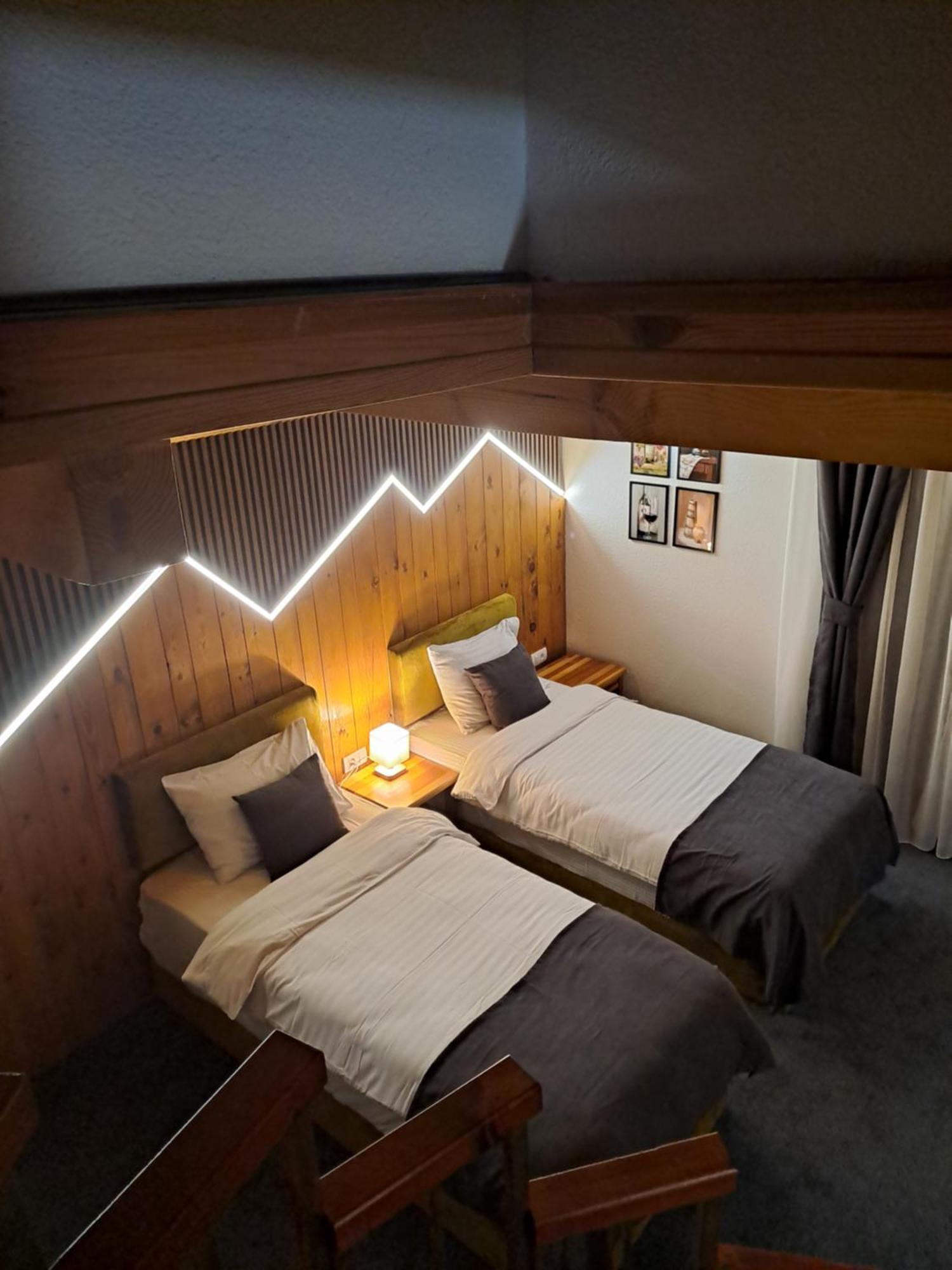 Rooms And Apartmants Mirovic Kolasin Room photo